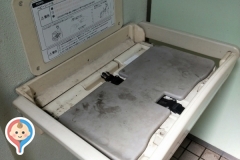 上中里駅前(公衆トイレ(多目的トイレ))のオムツ替え台情報