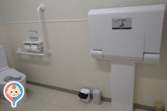 マルエドラッグ高崎箕郷店(1F)のオムツ替え台情報