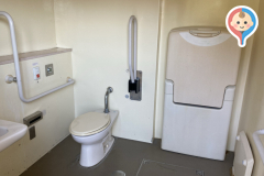 七郷中央公園公衆トイレのオムツ替え台情報