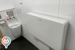 横浜アリーナ公衆トイレのオムツ替え台情報