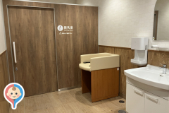 カインズ 吉川美南店(1F)の授乳室・オムツ替え台情報