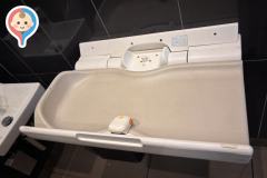 マクドナルド 環状４号線笠間店(2F)のオムツ替え台情報