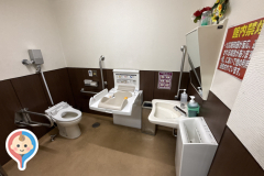 グルメシティ 八尾店のオムツ替え台情報