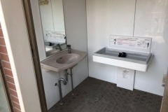 小池公園(公衆トイレ)のオムツ替え台情報