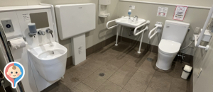 ダイレックス福知山店のオムツ替え台情報