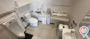 ジョーシンアウトレット奈良三条大路店のオムツ替え台情報