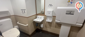 くら寿司(4F)のオムツ替え台情報