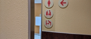 株式会社ヤオコー　前橋箱田店(1F)のオムツ替え台情報