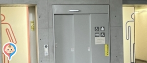 登戸駅前だれでもトイレのオムツ替え台情報