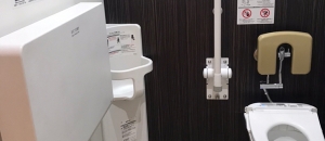 東京ファッションタウンビル(女子トイレ内)のオムツ替え台情報