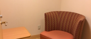 ディズニーアンバサダーホテル(2階 プール入口)の授乳室・オムツ替え台情報