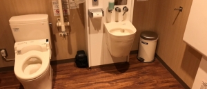 阪急オアシス新町店(2F)のオムツ替え台情報