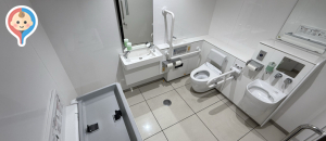 プレンティ第2駐車場（1階トイレスロープ近く）のオムツ替え台情報