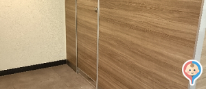 アクティブG 2階(ドレミ階段のふもと)(2F)のオムツ替え台情報