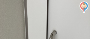 小島公園　公衆トイレのオムツ替え台情報