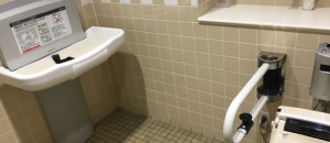 東武ストア練馬豊玉店(2F)のオムツ替え台情報