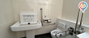 靱公園東園なにわ筋側トイレのオムツ替え台情報