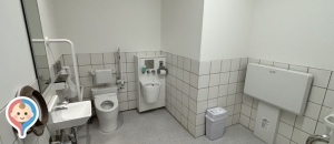 食の駅多目的トイレ(ぐっと山形間通路)(1F)のオムツ替え台情報