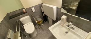 ミスタードーナツ金山ショップ(1F)のオムツ替え台情報