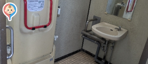 東京水辺ライン 小豆沢のりば多機能トイレのオムツ替え台情報
