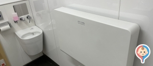 横浜アリーナ公衆トイレのオムツ替え台情報