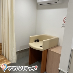 下呂市観光交流センター(1F)の授乳室・オムツ替え台情報 画像4