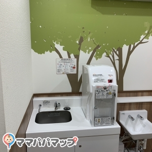 レイクタウンアウトレット South St. 1階(1F)の授乳室・オムツ替え台情報 画像2
