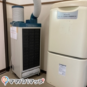 クーラー？とオムツ替え台