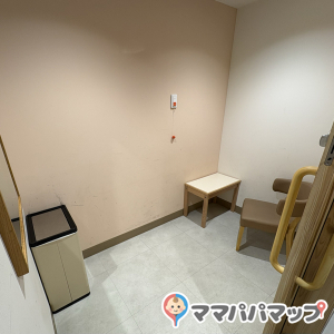 阪急高槻店(5階)の授乳室・おむつ替え台の写真(3枚目)