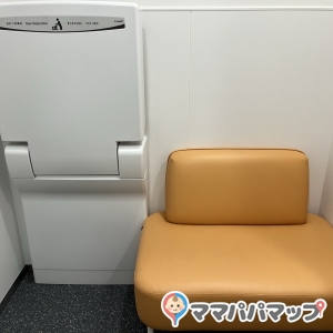 亀山市立図書館(2F)の授乳室・オムツ替え台情報 画像2