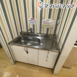 イズミヤ 神戸玉津店(1F)の授乳室・オムツ替え台情報 画像2