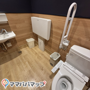 はま寿司 掛川店のオムツ替え台情報 画像1