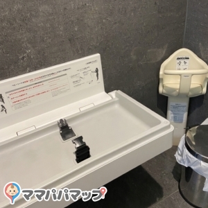 ピーシーデポ スマートライフ 市原インター店のオムツ替え台情報 画像1