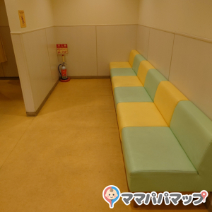 トイザらス・ベビーザらス  新座店(2F)の授乳室・おむつ替え台の写真(5枚目)