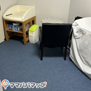 咲くやこの花館(1F)の授乳室・おむつ替え台の写真(2枚目)
