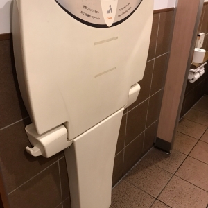 くら寿司小金井店のオムツ替え台情報 画像2