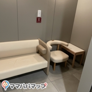 ベビーカーが入れるのはこの部屋のみ