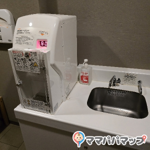 AUX BACCHANALES Harajuku Branch(3F)の授乳室・オムツ替え台情報 画像2