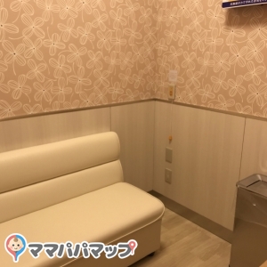 Nursing room 1
