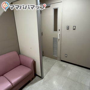 ニトリ府中店(1F)の授乳室・オムツ替え台情報 画像2