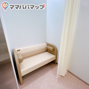 府中市役所「おもや」(1F)の授乳室・オムツ替え台情報 画像2