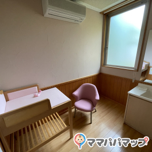 志摩市斎場 悠久苑の授乳室・おむつ替え台の写真(1枚目)
