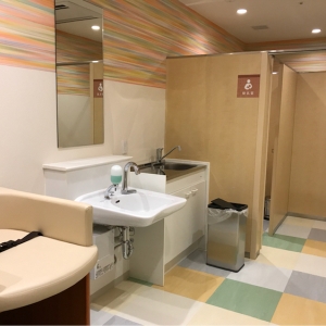 京都駅前運転免許更新センター(B1)の授乳室・オムツ替え台情報 画像1