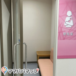 ホームズ千葉ニュータウン店の授乳室・オムツ替え台情報 画像2