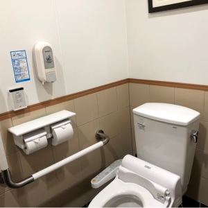 くら寿司　天六駅前店(2F)のオムツ替え台情報 画像2