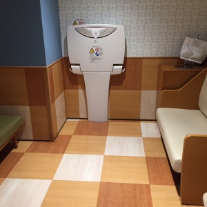 ルミネ横浜(5階 ベビー休憩室)の授乳室・オムツ替え台情報 画像19