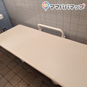 玉泉院丸庭園(1F)のオムツ替え台情報 画像1