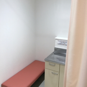 ヤマザワ荒井店(1F)の授乳室・オムツ替え台情報 画像3