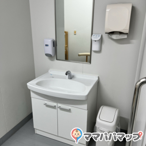 コストコホールセール 熊本御船倉庫店(1F)の授乳室・オムツ替え台情報 画像2