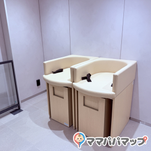 大井町トラックス(2F ベビー休憩室)の授乳室・おむつ替え台の写真(5枚目)